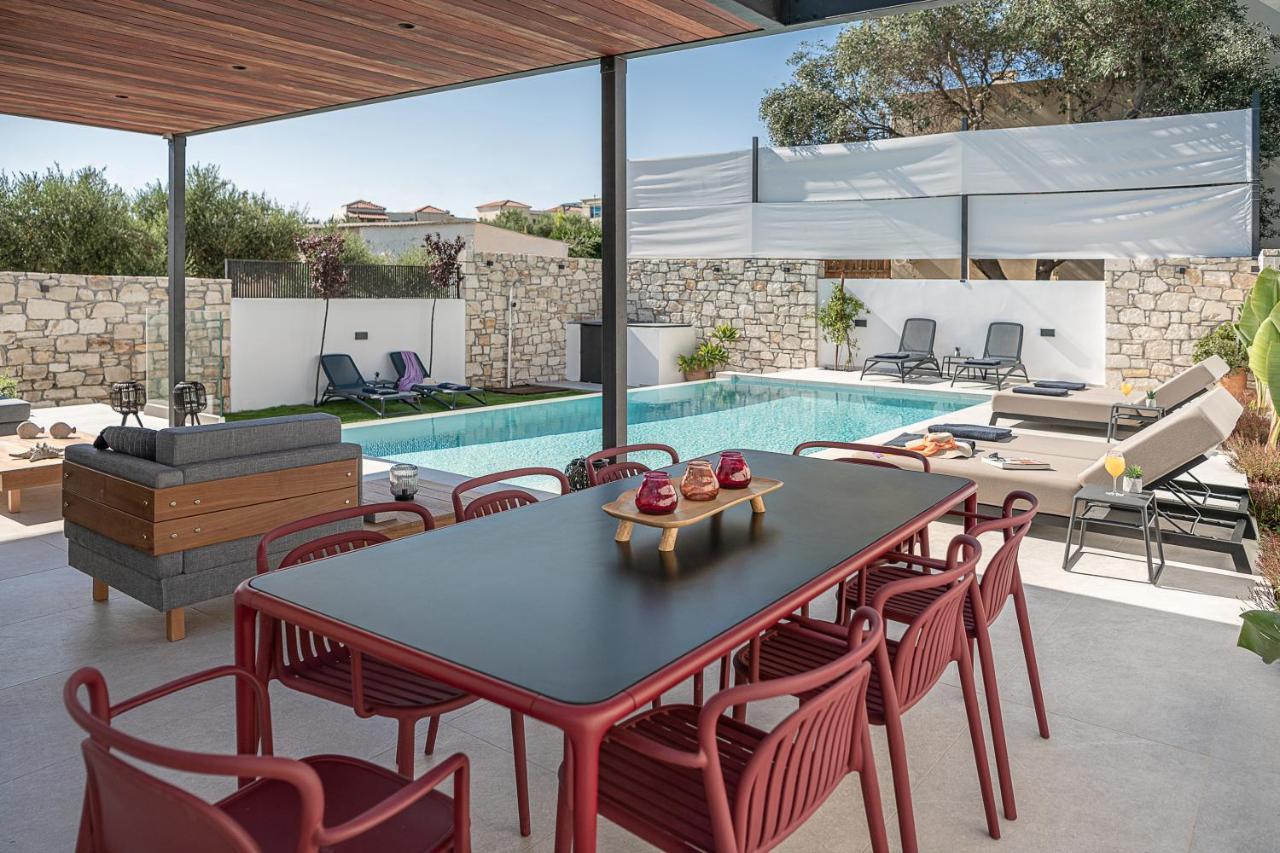 Avrilia Seaside Villa Heated Pool Almyrida  Exterior photo
