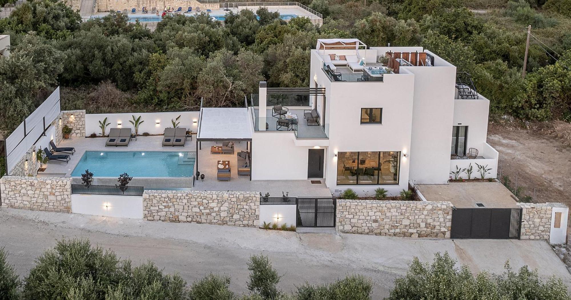Avrilia Seaside Villa Heated Pool Almyrida  Exterior photo
