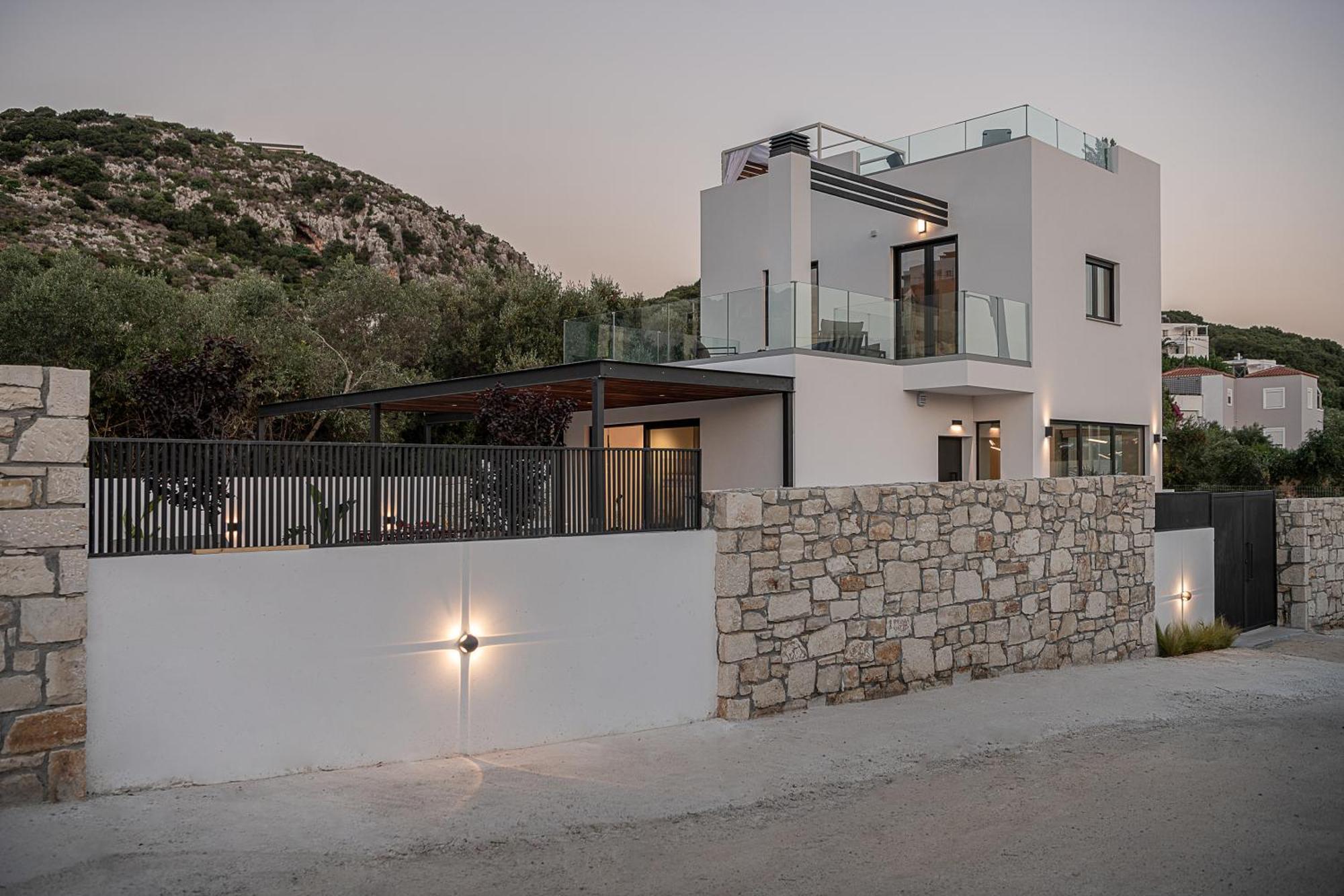 Avrilia Seaside Villa Heated Pool Almyrida  Exterior photo