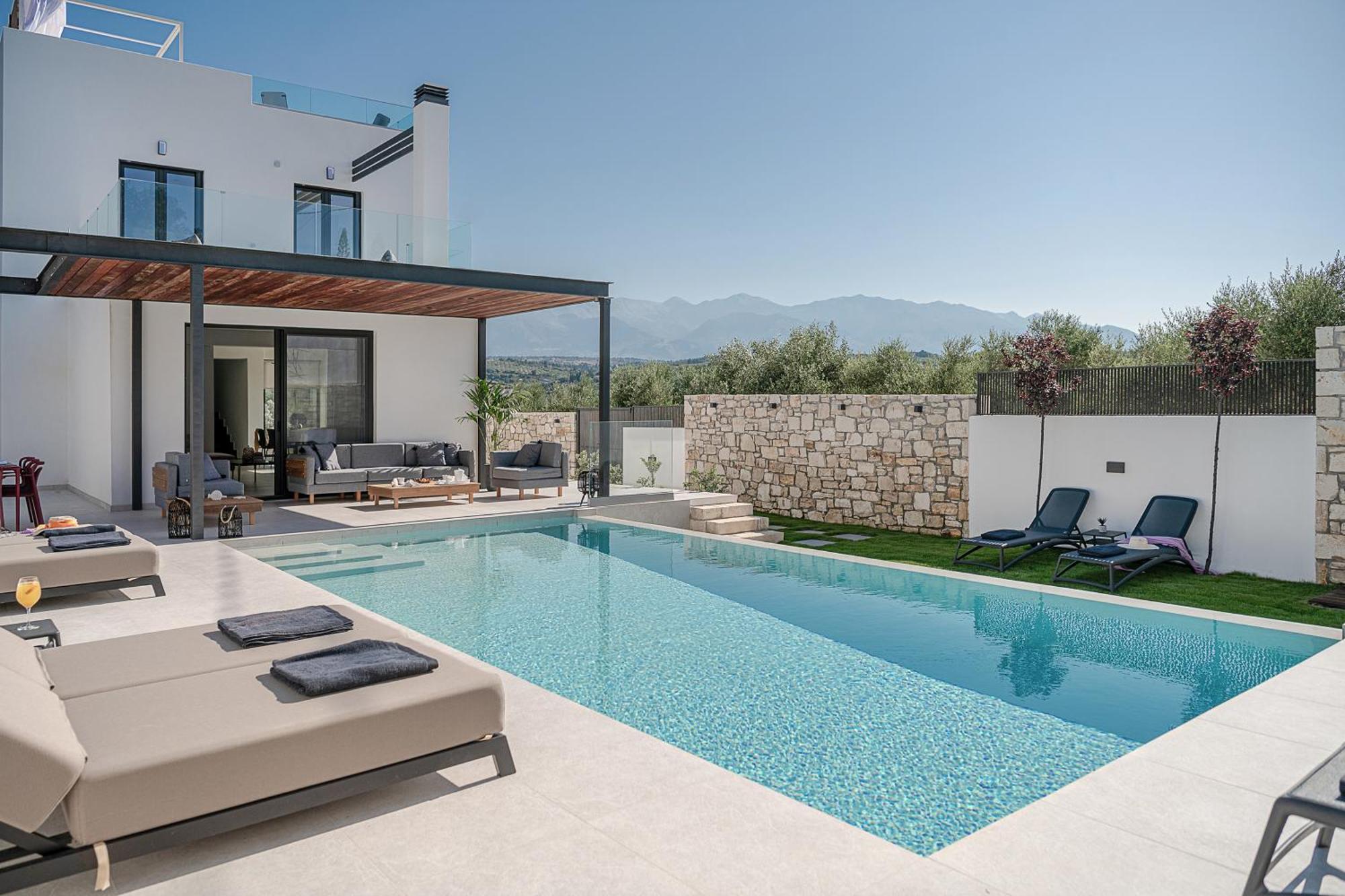 Avrilia Seaside Villa Heated Pool Almyrida  Exterior photo